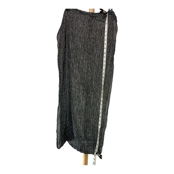 Scarf in woven black and sparkly silver threads 36” x 16” - Picture 3 of 4